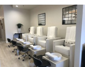 Elegant manicure spa sofa station nail salon furniture fabric foot massage chair pedicure supplies